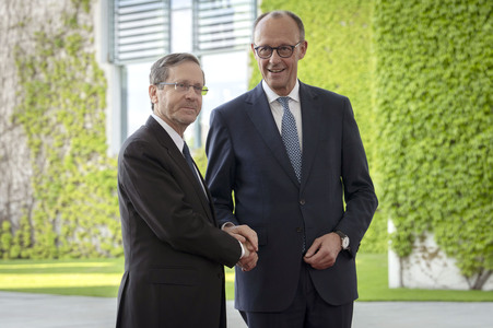 Empfang des israelischen Staatspräsidenten in Berlin