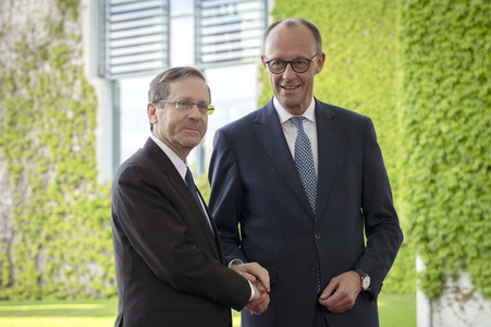 Empfang des israelischen Staatspräsidenten in Berlin