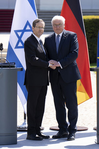 Gemeinsame Pressekonferenz von Frank-Walter Steinmeier und Isaak Herzog in Berlin