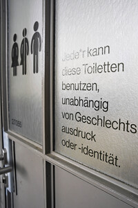 Symbolfoto genderneutrale Toiletten