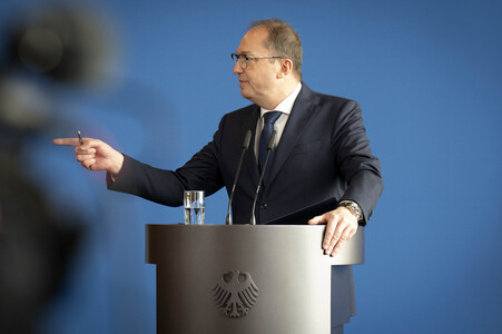 Pressekonferenz zum Verbot der Reichsbürger-Gruppe 'Königreich Deutschland' in Berlin