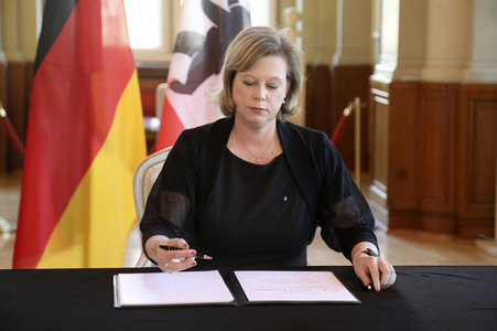 Kondolenzbuch für Margot Friedländer in Berlin