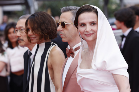 Festivaleröffnung mit Filmpremiere 'Partir un jour', Cannes Film Festival 2025