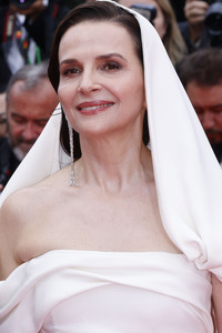 Festivaleröffnung mit Filmpremiere 'Partir un jour', Cannes Film Festival 2025