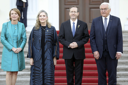 Abendessen zum 60. Jubiläum der Beziehungen zwischen Deutschland und Israel in Berlin