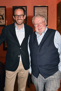 Theaterpremiere 'Nein zum Geld' in München