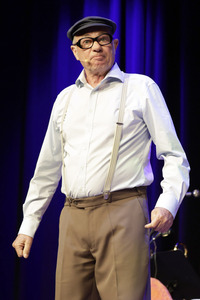 Auftritt von Herbert Knebels Affentheater in Köln