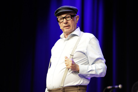 Auftritt von Herbert Knebels Affentheater in Köln