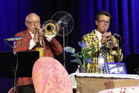 Auftritt von Herbert Knebels Affentheater in Köln