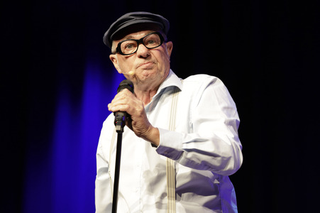 Auftritt von Herbert Knebels Affentheater in Köln