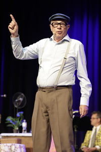 Auftritt von Herbert Knebels Affentheater in Köln