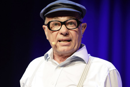 Auftritt von Herbert Knebels Affentheater in Köln