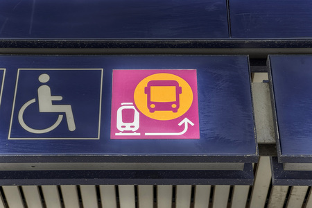 Symbolfoto Schienen-Ersatzverkehr