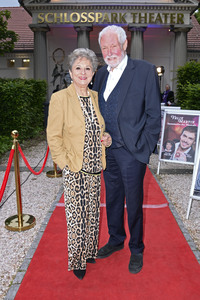 Theaterpremiere 'Fisch sucht Fahrrad' in Berlin