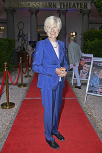 Theaterpremiere 'Fisch sucht Fahrrad' in Berlin