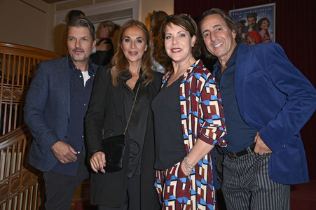 Theaterpremiere 'Fisch sucht Fahrrad' in Berlin