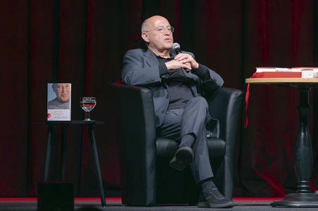 Podiumsgespräch mit Gregor Gysi und Hans-Dieter Schütt in Bautzen