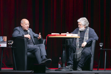Podiumsgespräch mit Gregor Gysi und Hans-Dieter Schütt in Bautzen