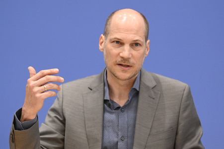 Bundespressekonferenz 'Report Globale Flucht 2025' in Berlin