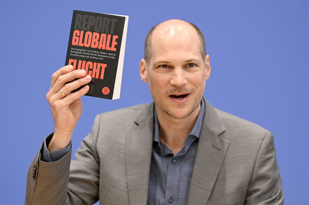 Bundespressekonferenz 'Report Globale Flucht 2025' in Berlin