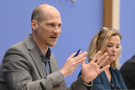 Bundespressekonferenz 'Report Globale Flucht 2025' in Berlin