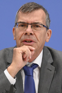 Bundespressekonferenz 'Report Globale Flucht 2025' in Berlin