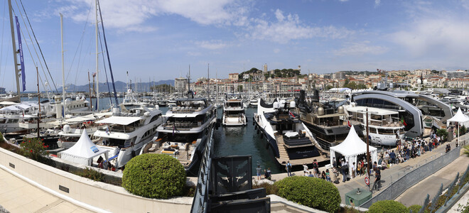 Der Yachthafen während des Cannes Film Festival 2025