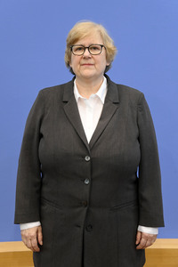 Bundespressekonferenz 'Jahresstatistik 2024 zu Gewalt' in Berlin