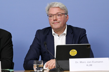 Pressekonferenz Jahresbericht 2024 von jugendschutz.net in Berlin