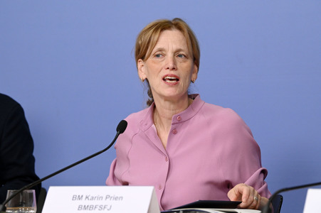 Pressekonferenz Jahresbericht 2024 von jugendschutz.net in Berlin