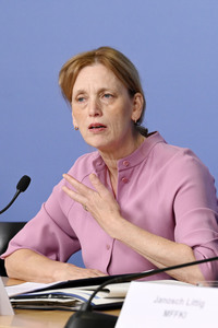 Pressekonferenz Jahresbericht 2024 von jugendschutz.net in Berlin