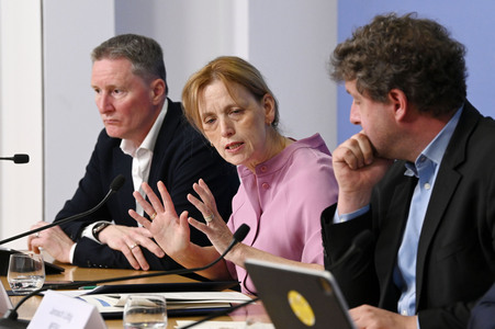 Pressekonferenz Jahresbericht 2024 von jugendschutz.net in Berlin