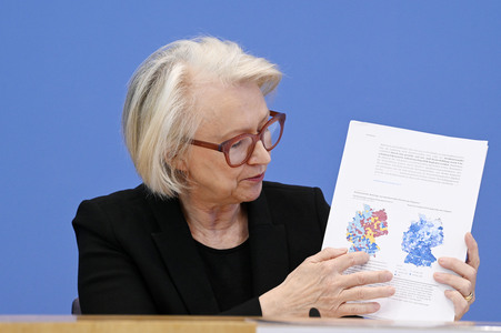 Bundespressekonferenz zur Vorstellung des Frühjahrsgutachten 2025 in Berlin