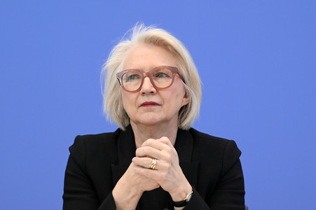 Bundespressekonferenz zur Vorstellung des Frühjahrsgutachten 2025 in Berlin