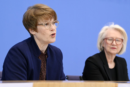 Bundespressekonferenz zur Vorstellung des Frühjahrsgutachten 2025 in Berlin
