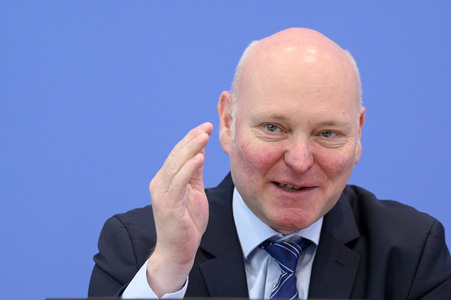 Bundespressekonferenz zur Vorstellung des Frühjahrsgutachten 2025 in Berlin