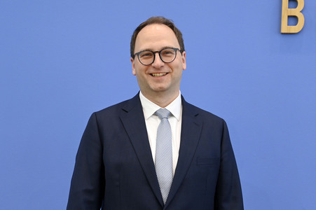 Bundespressekonferenz Vorstellung Gutachten Arzneimittel in Berlin