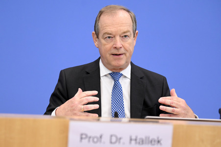 Bundespressekonferenz Vorstellung Gutachten Arzneimittel in Berlin