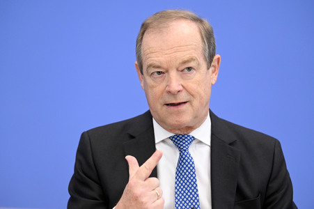 Bundespressekonferenz Vorstellung Gutachten Arzneimittel in Berlin