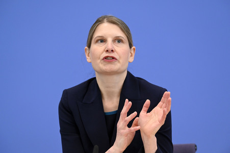 Bundespressekonferenz Vorstellung Gutachten Arzneimittel in Berlin