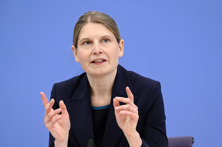 Bundespressekonferenz Vorstellung Gutachten Arzneimittel in Berlin