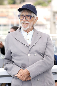 Photocall 'L'homme qui a vu l'ours qui a vu l'homme', Cannes Film Festival 2025