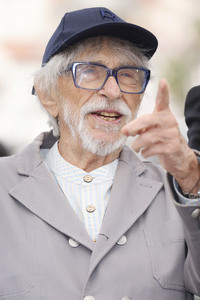 Photocall 'L'homme qui a vu l'ours qui a vu l'homme', Cannes Film Festival 2025