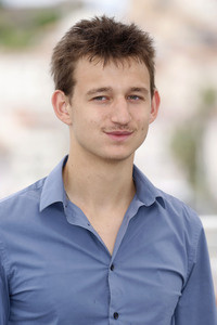 Photocall 'L'homme qui a vu l'ours qui a vu l'homme', Cannes Film Festival 2025