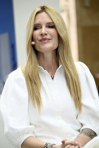 Prominenten-Event 'Der begehbare Kühlschrank' in Berlin