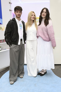 Prominenten-Event 'Der begehbare Kühlschrank' in Berlin