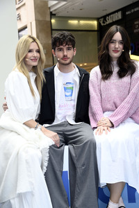 Prominenten-Event 'Der Begehbare Kühlschrank' in Berlin