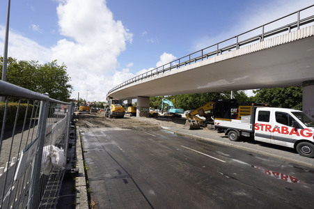 Abriss der kaputten Wuhlheide-Brücke in Berlin