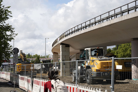 Abriss der kaputten Wuhlheide-Brücke in Berlin