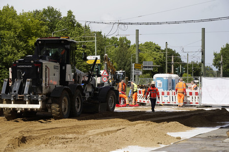 Abriss der kaputten Wuhlheide-Brücke in Berlin